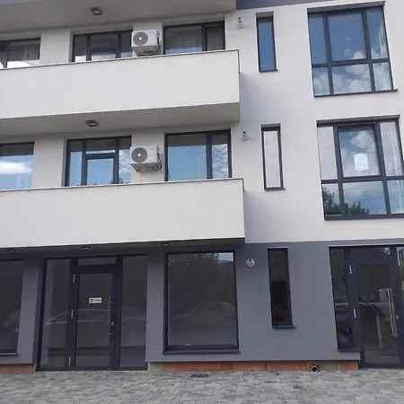 Bloc Nou Apartmán Craiova